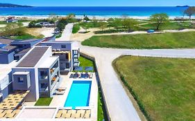Perla Beach